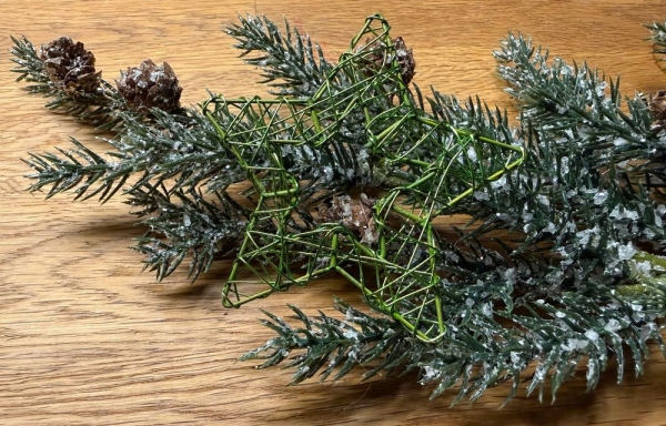 Drahtstern durchbrochen grün